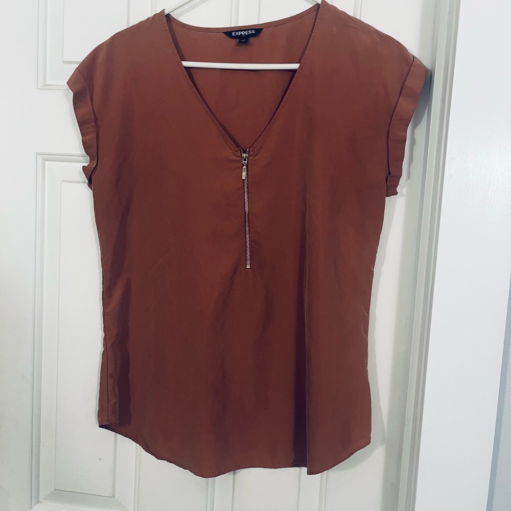 Express cap sleeve rust colored top